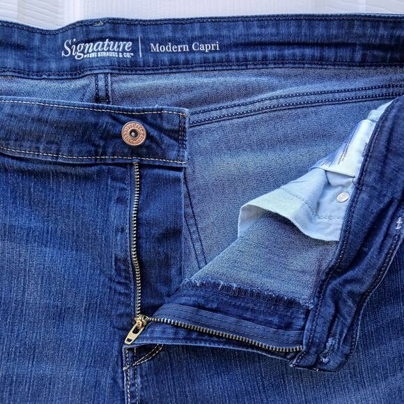 Levi Strauss Signature Modern Capri Denim Pants 20 W35 distressed stretch 40"W - Picture 6 of 14